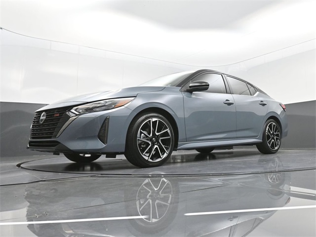 2025 Nissan Sentra SR's photo