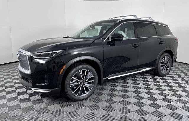 2026 Infiniti QX60 Luxe photo 3
