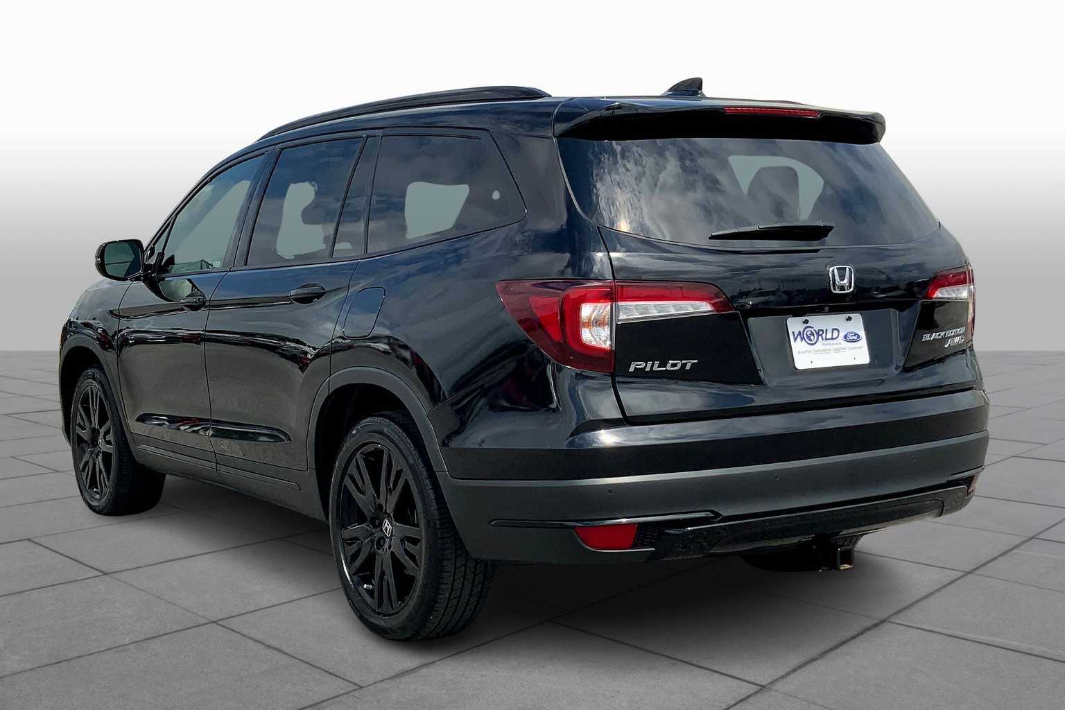 2022 Honda Pilot Black Edition photo 11
