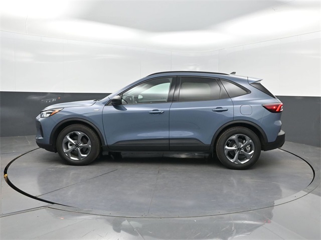 2025 Ford Escape ST-Line photo 2
