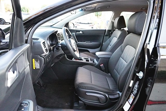 Used 2022 Black Kia LX image 13