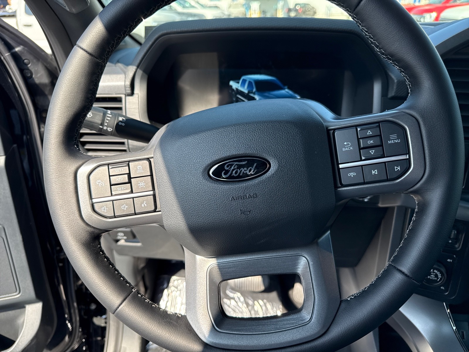 2025 Ford F-150 XLT photo 12