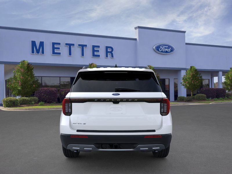 2025 Ford Explorer photo 4