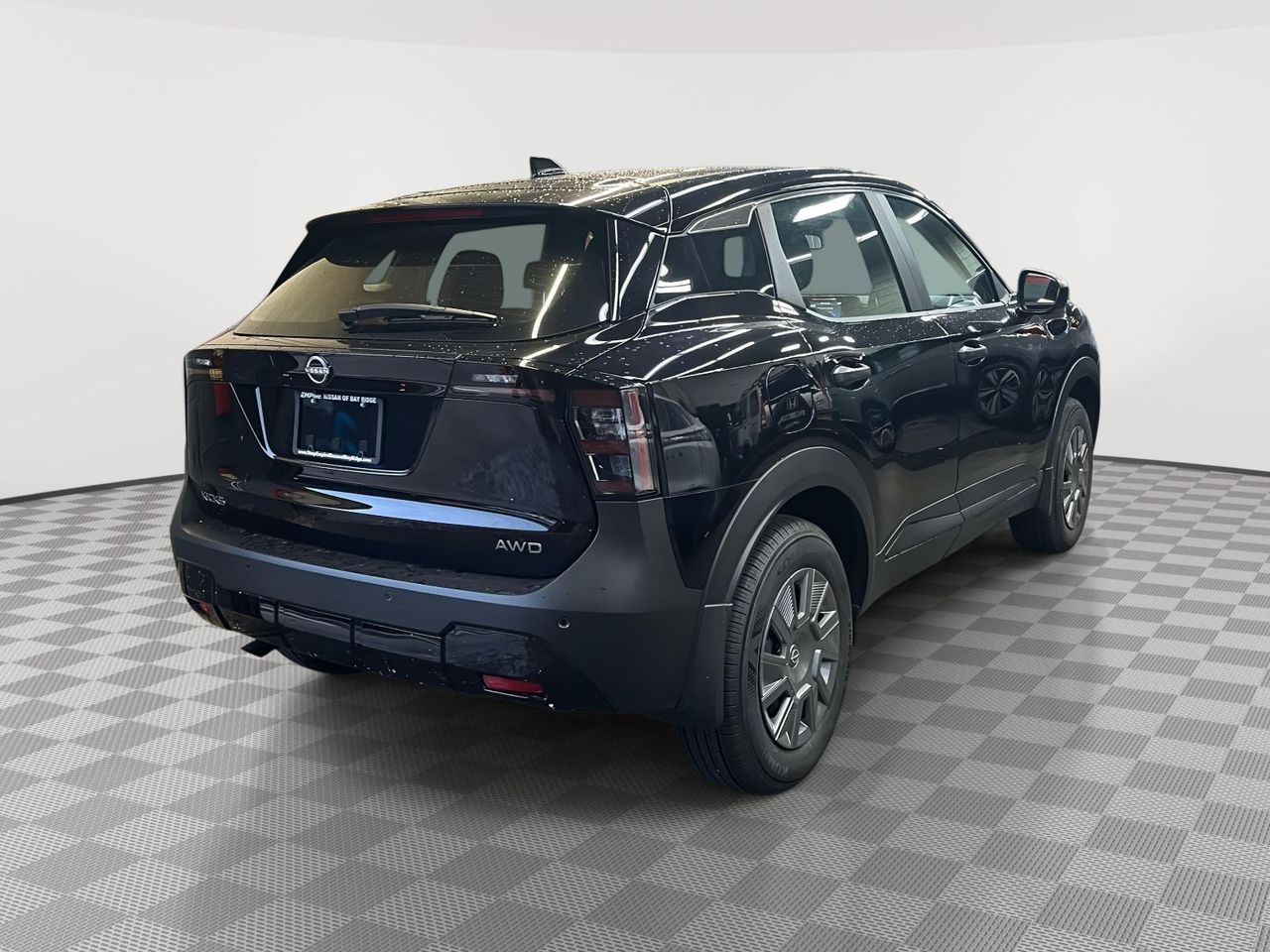 2025 Nissan Kicks S photo 3