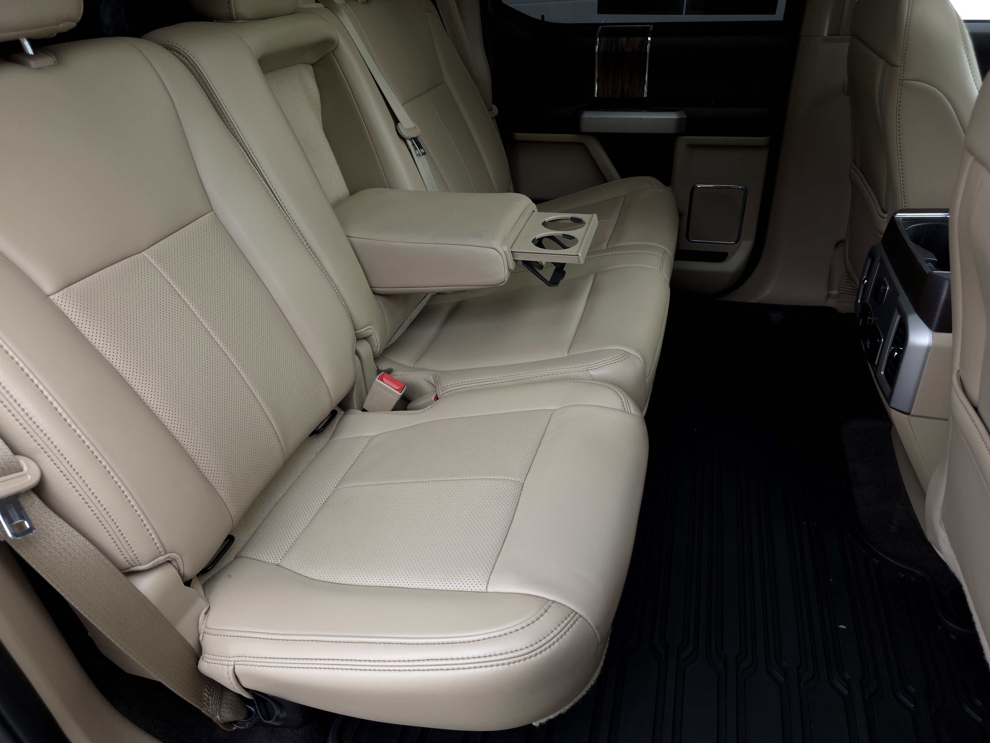 2019 Ford F-150 Lariat photo 23