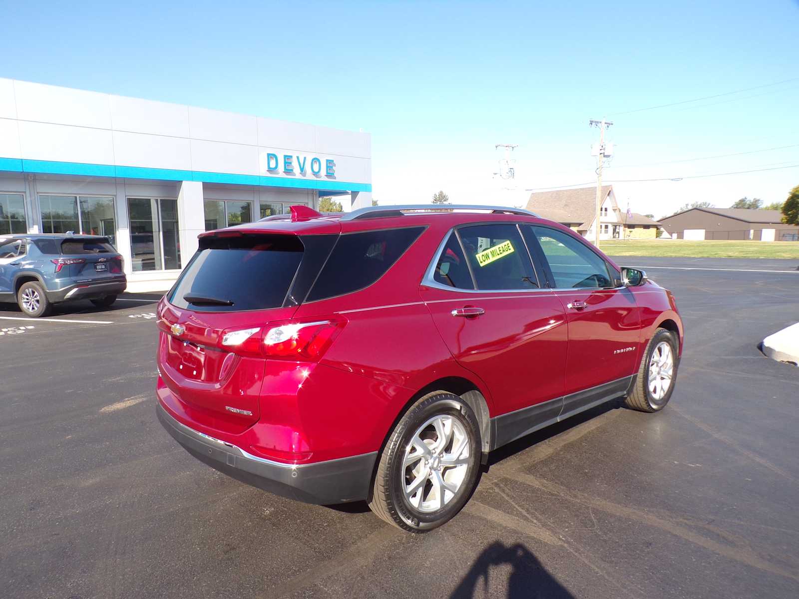 2021 Chevrolet Equinox Premier photo 3