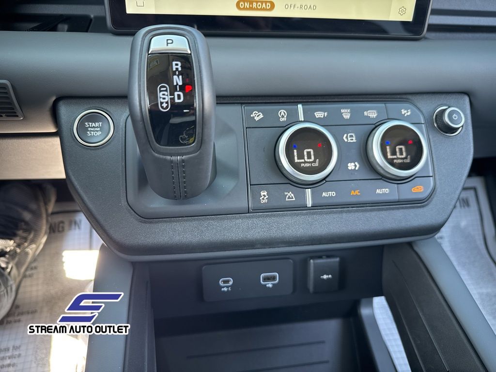 2024 Land Rover Defender 110 X-Dynamic SE photo 20