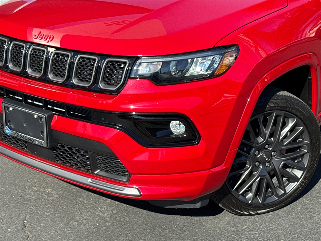 2023 Jeep Compass Red Edition photo 2