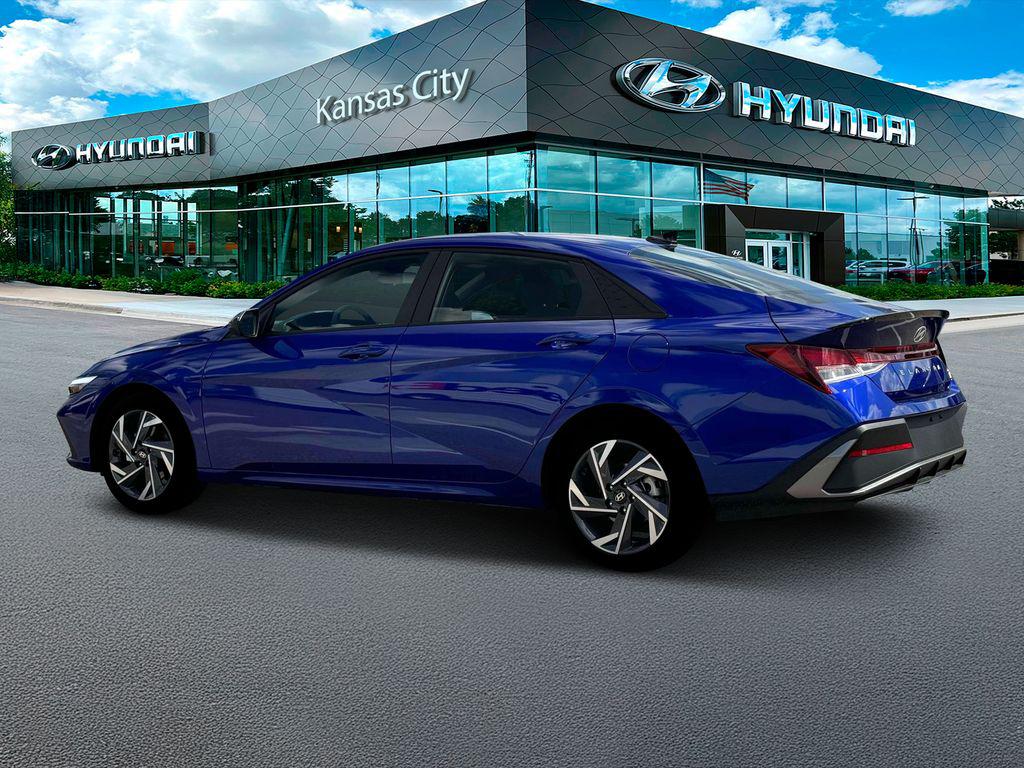 2025 Hyundai Elantra SEL Sport photo 4