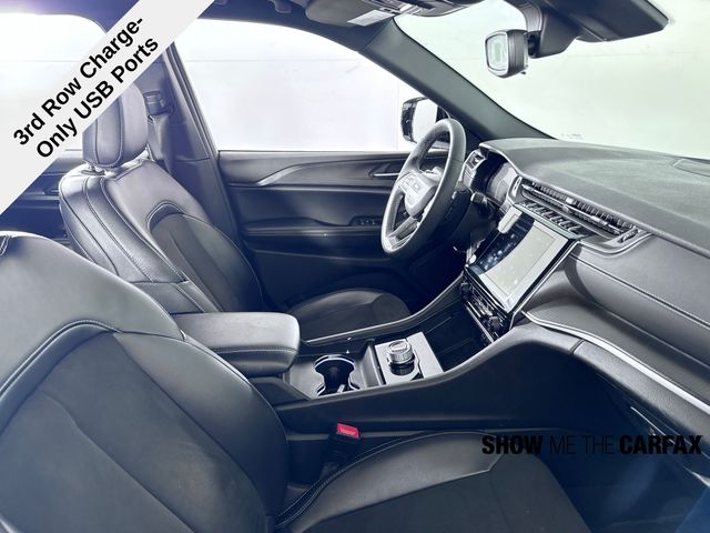 2023 Jeep Grand Cherokee Laredo Altitude photo 20