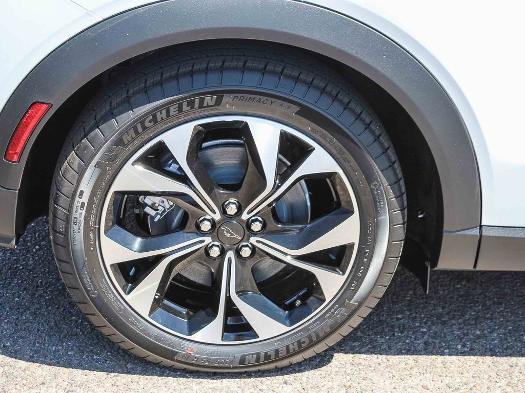 2025 Ford Mustang Mach-E Select photo 9