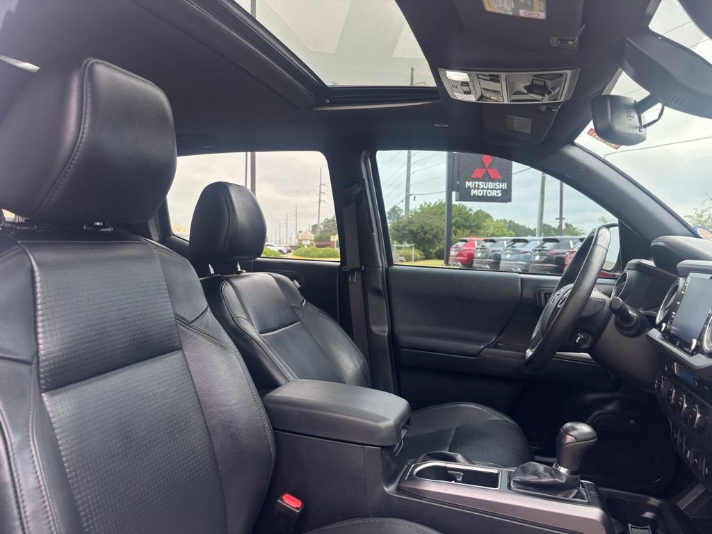 2023 Toyota Tacoma TRD Off-Road photo 18