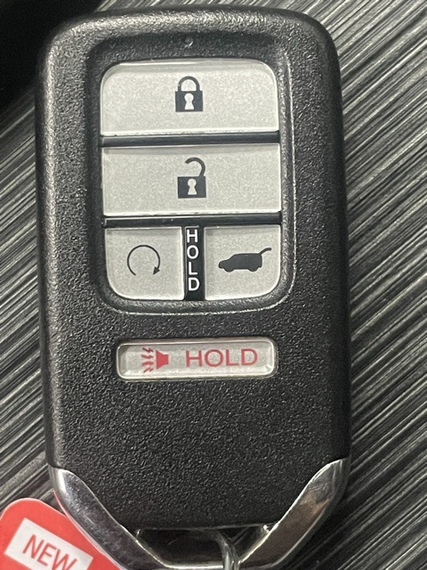 2020 Honda Pilot Touring photo 25