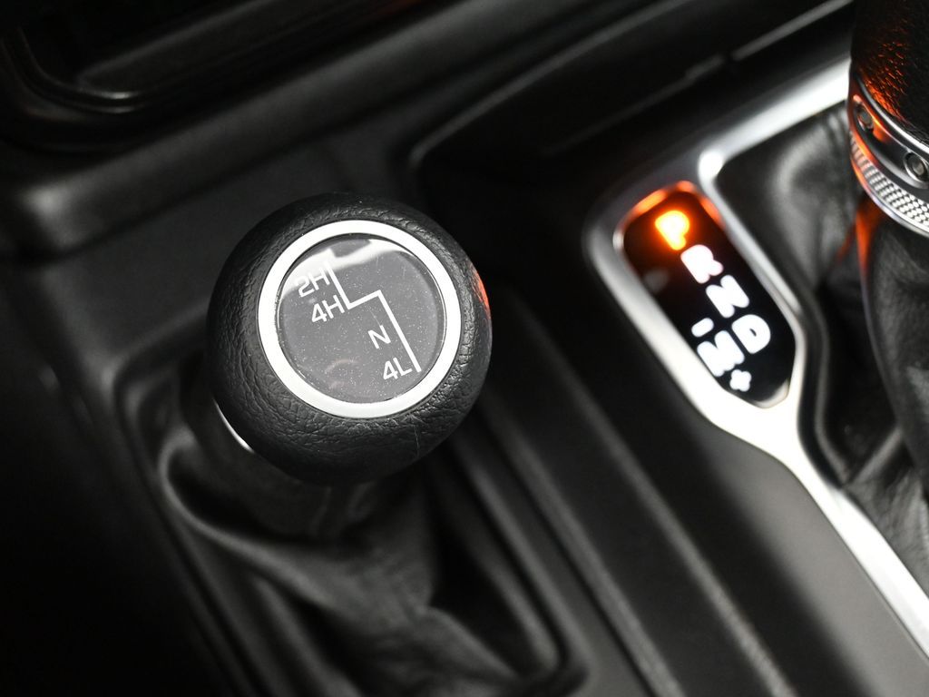 2023 Jeep Gladiator Sport photo 17