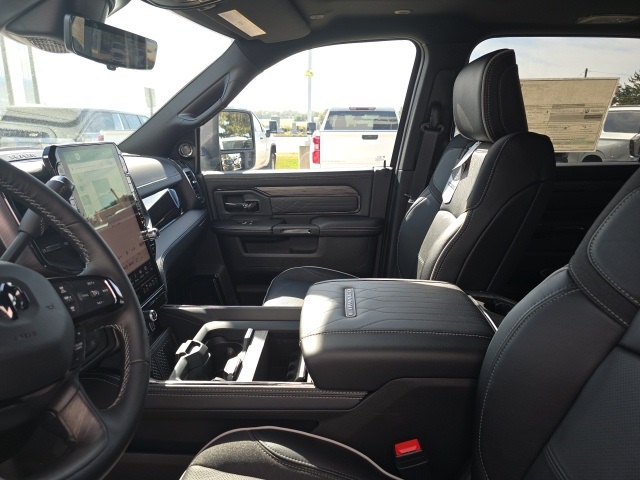 2026 Ram 3500 Limited photo 17