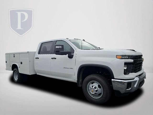 2026 Chevrolet Silverado 3500HD Work Truck photo 2