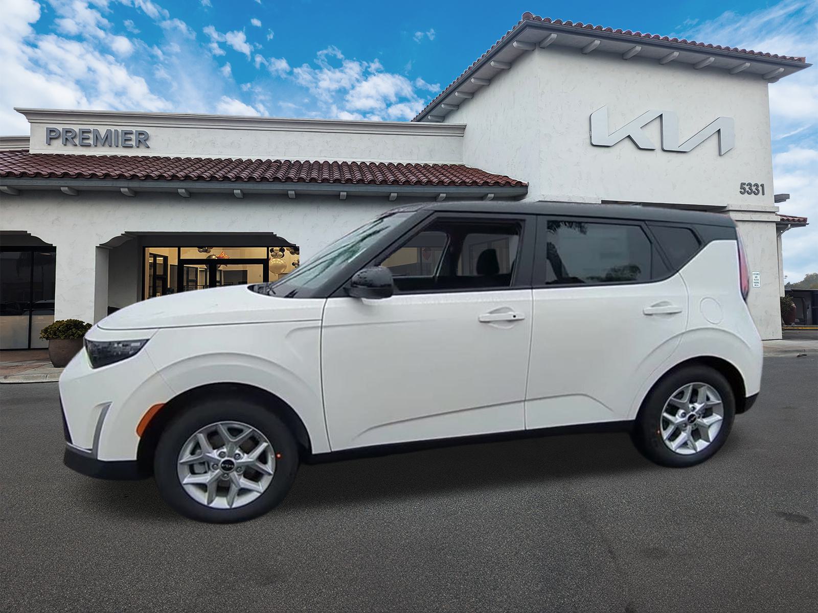 2025 Kia Soul S photo 3