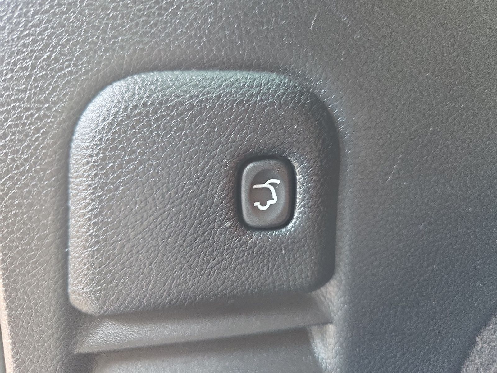 2018 Jeep Grand Cherokee Altitude photo 3