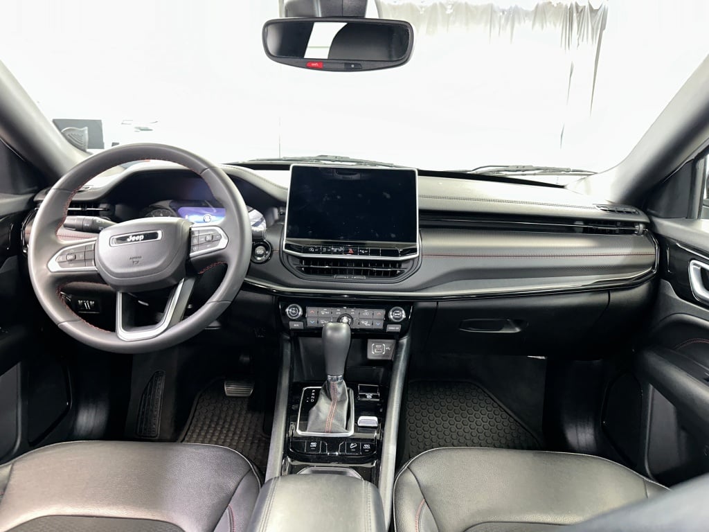 2024 Jeep Compass Trailhawk photo 25