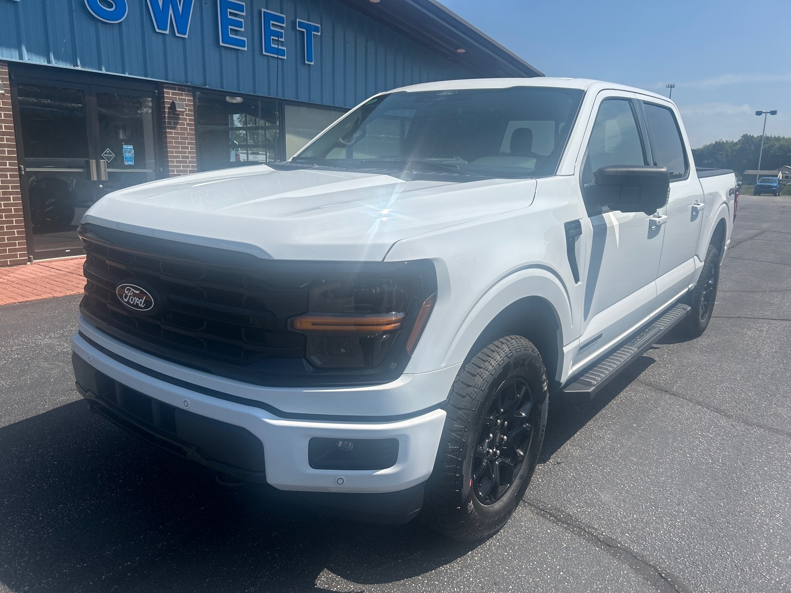 2025 Ford F-150 XLT's photo