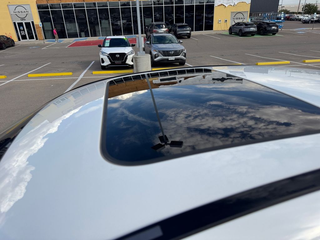 2021 Mercedes Benz C 300 photo 21