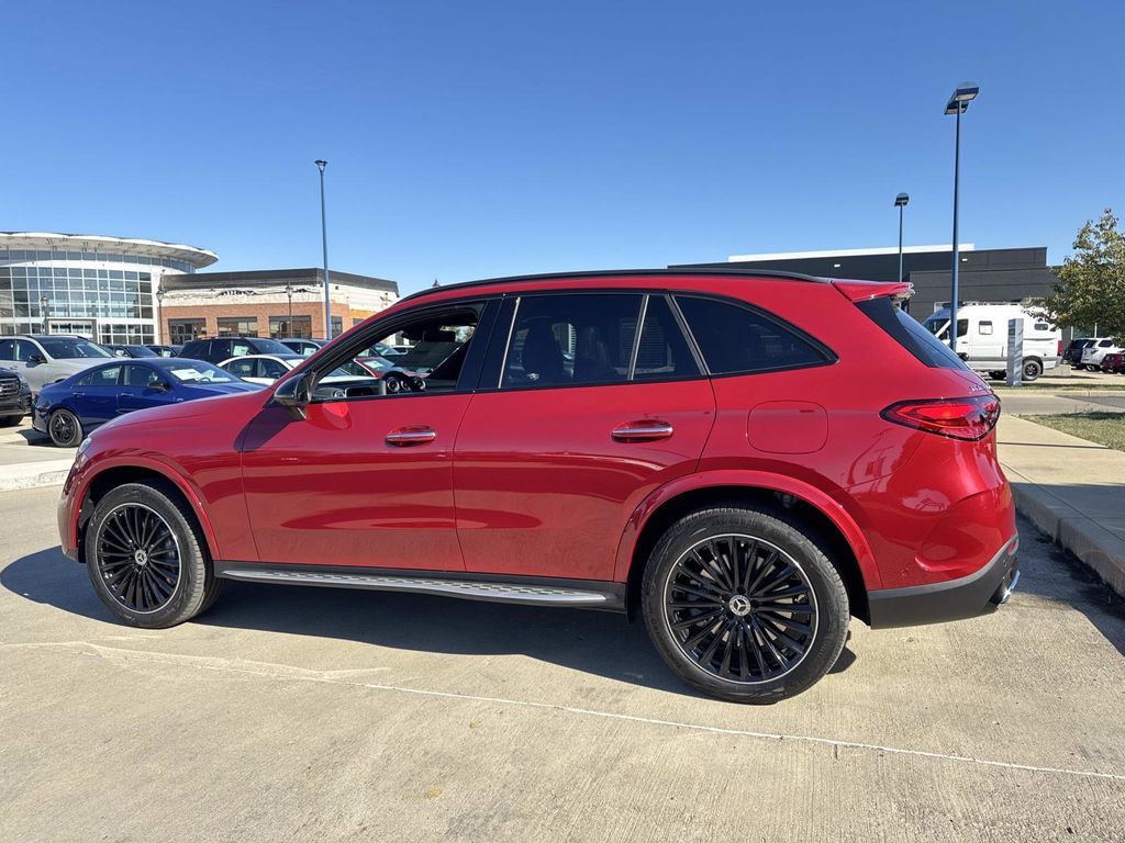 2026 Mercedes Benz GLC 350e 4MATIC photo 2