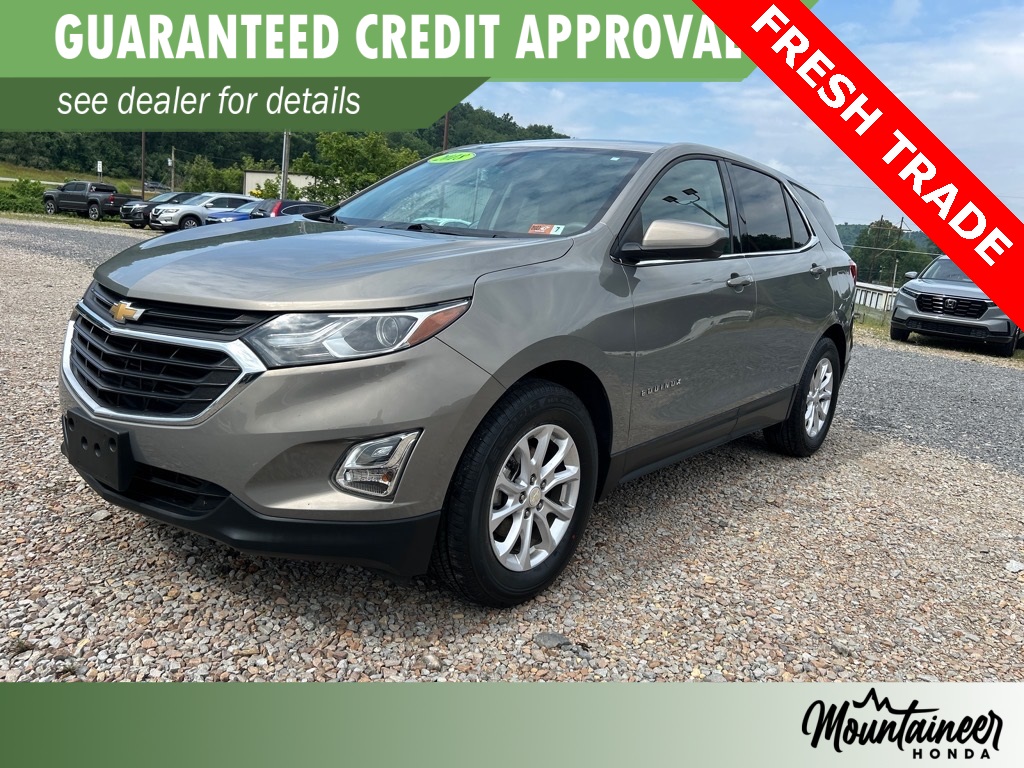 2018 Chevrolet Equinox LT photo 3