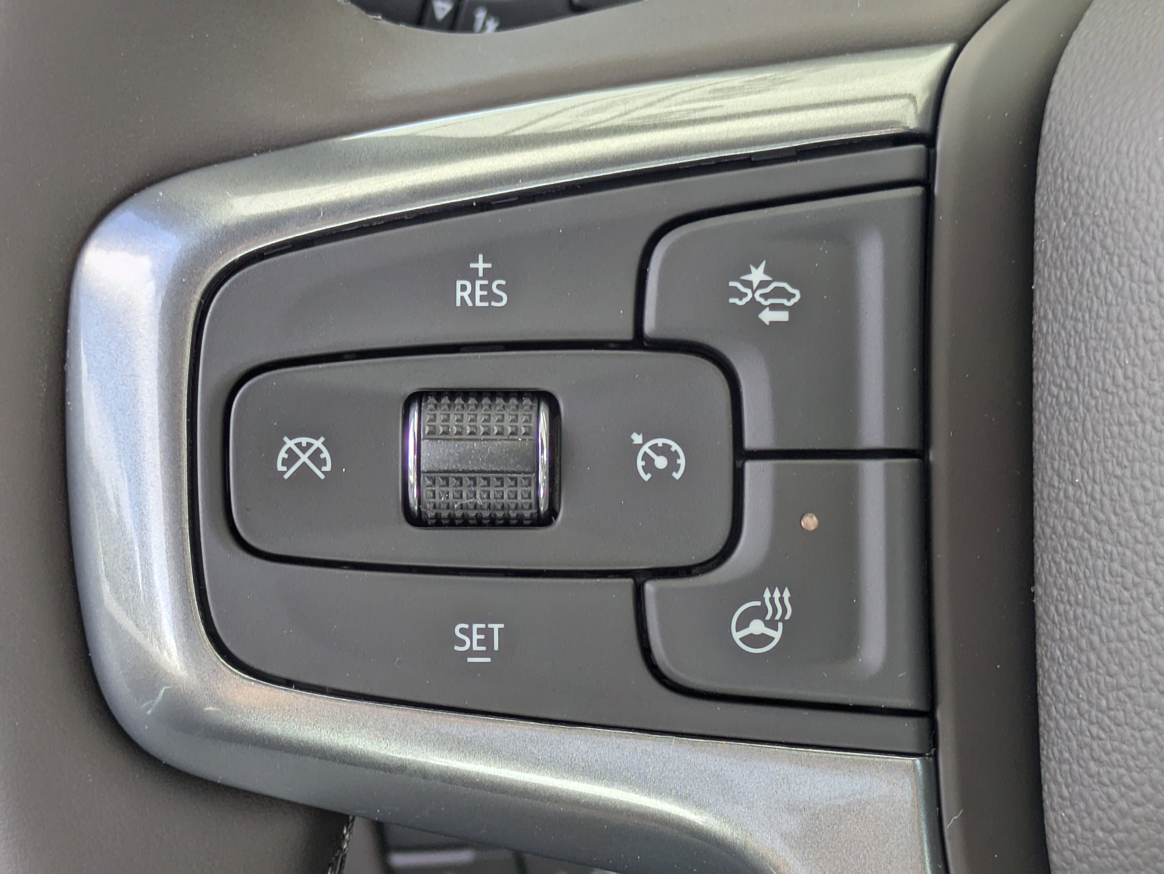 2026 Chevrolet Silverado 2500HD LT photo 4