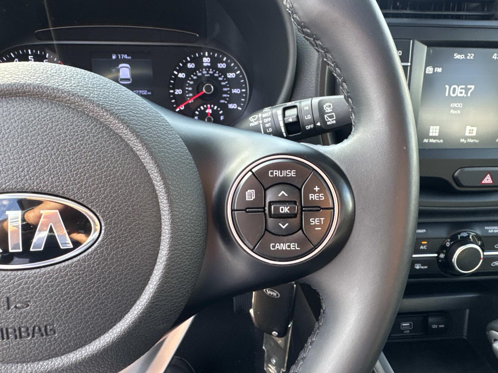 2021 Kia Soul 2.5i Sport photo 23