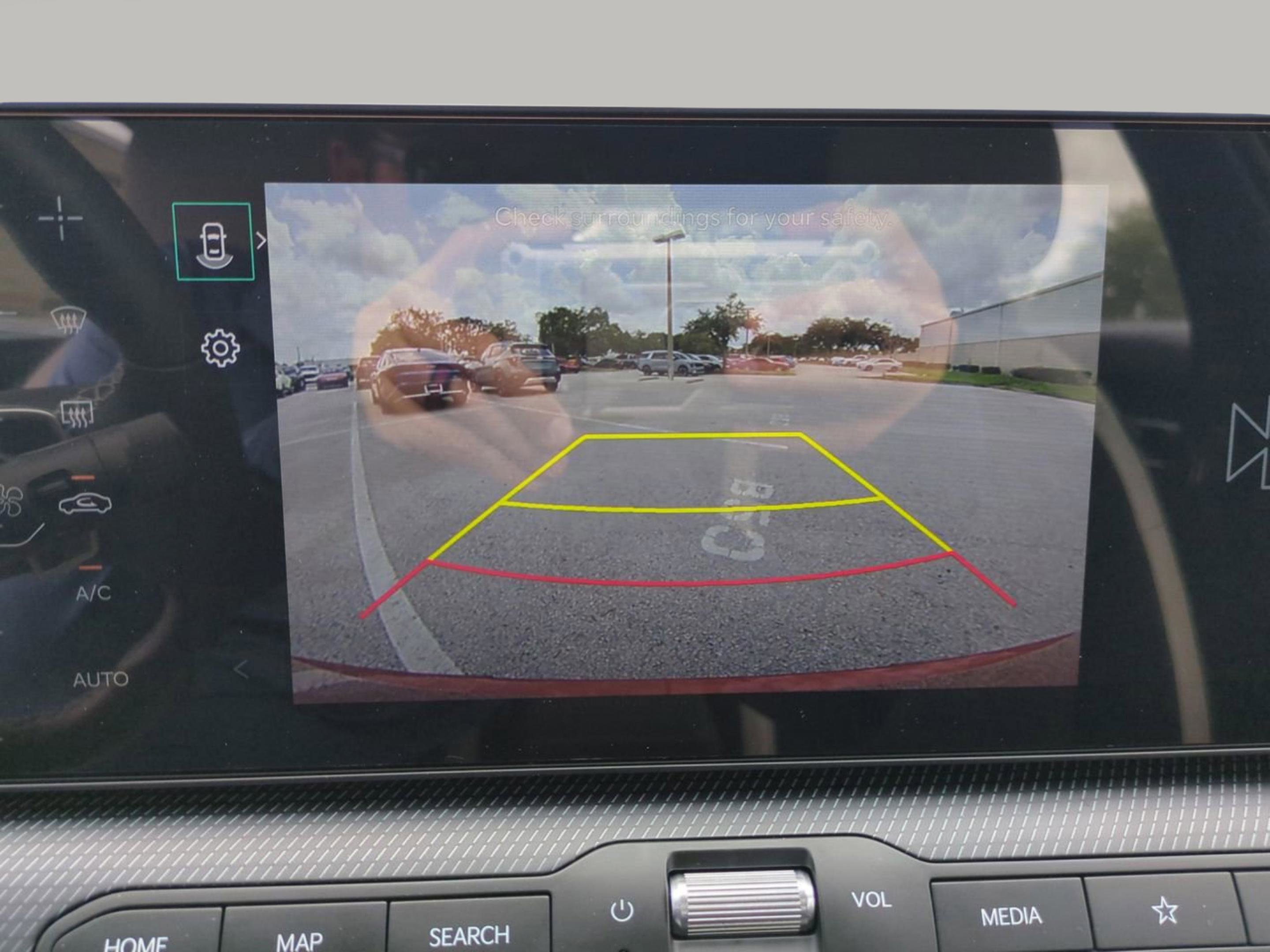 2025 Kia K4 GT-Line photo 17