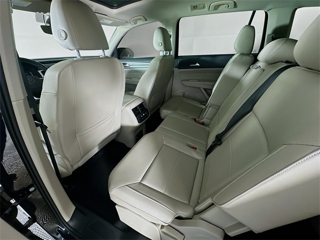 2021 Volkswagen Atlas SEL photo 20