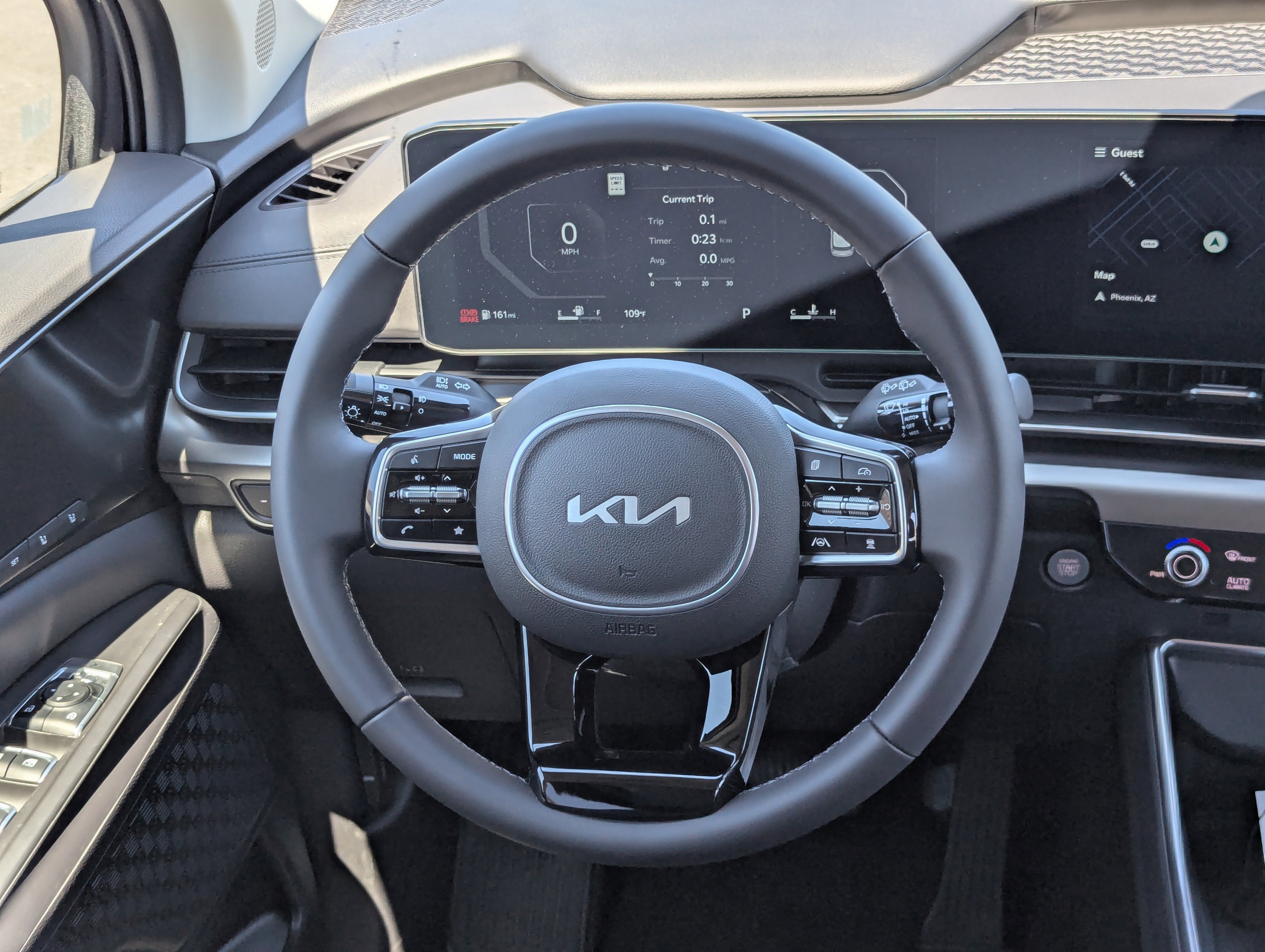 2026 Kia Carnival SX photo 4