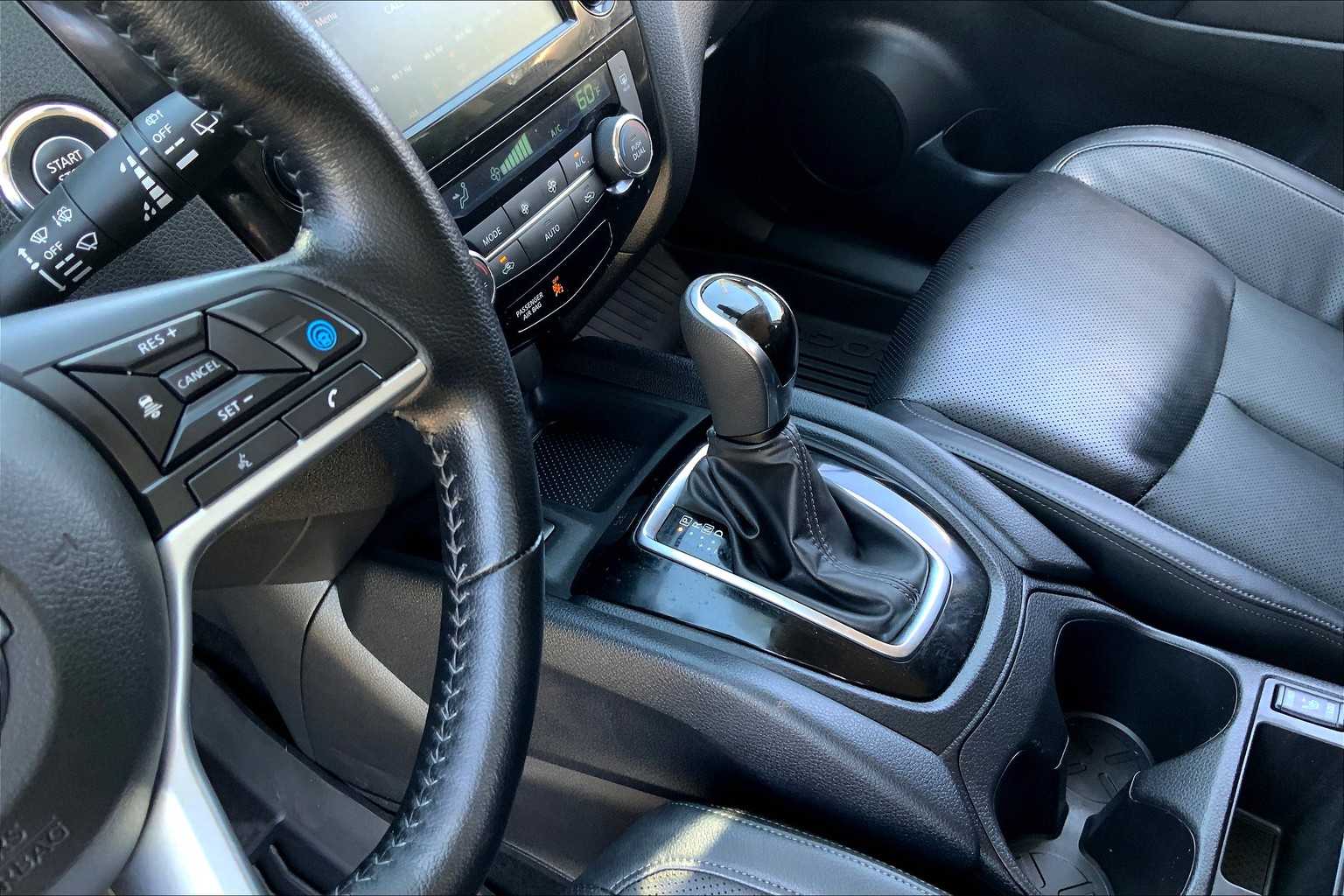 2022 Nissan Rogue Sport SL photo 13