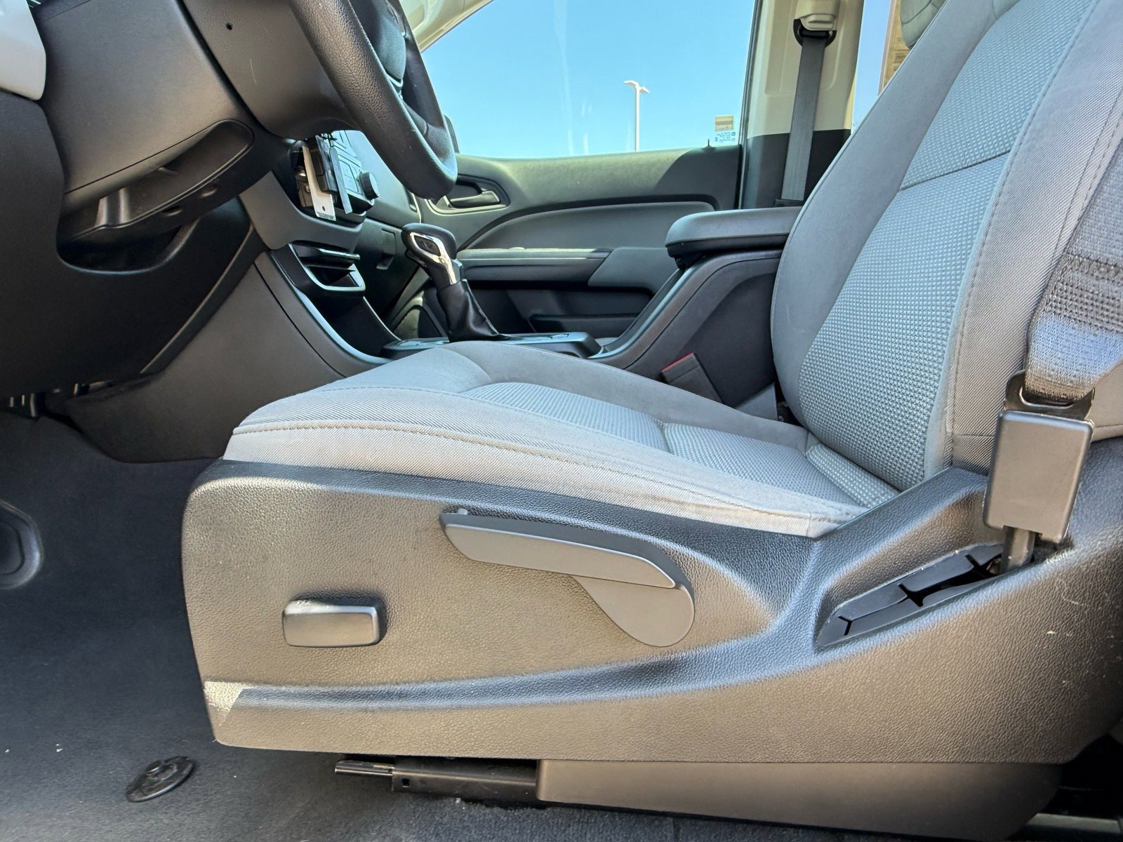 2022 Chevrolet Colorado Work Truck photo 15