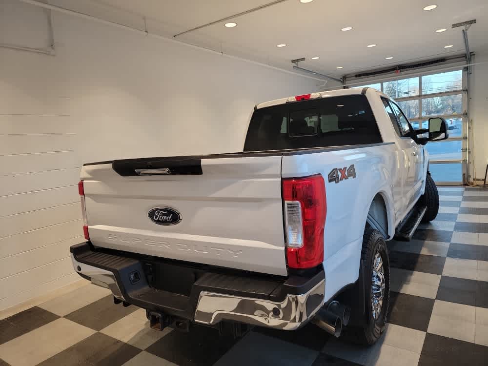 2018 Ford F-250 XLT photo 3