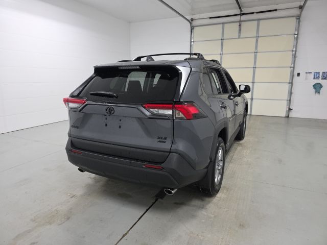 2025 Toyota RAV4 XLE photo 3