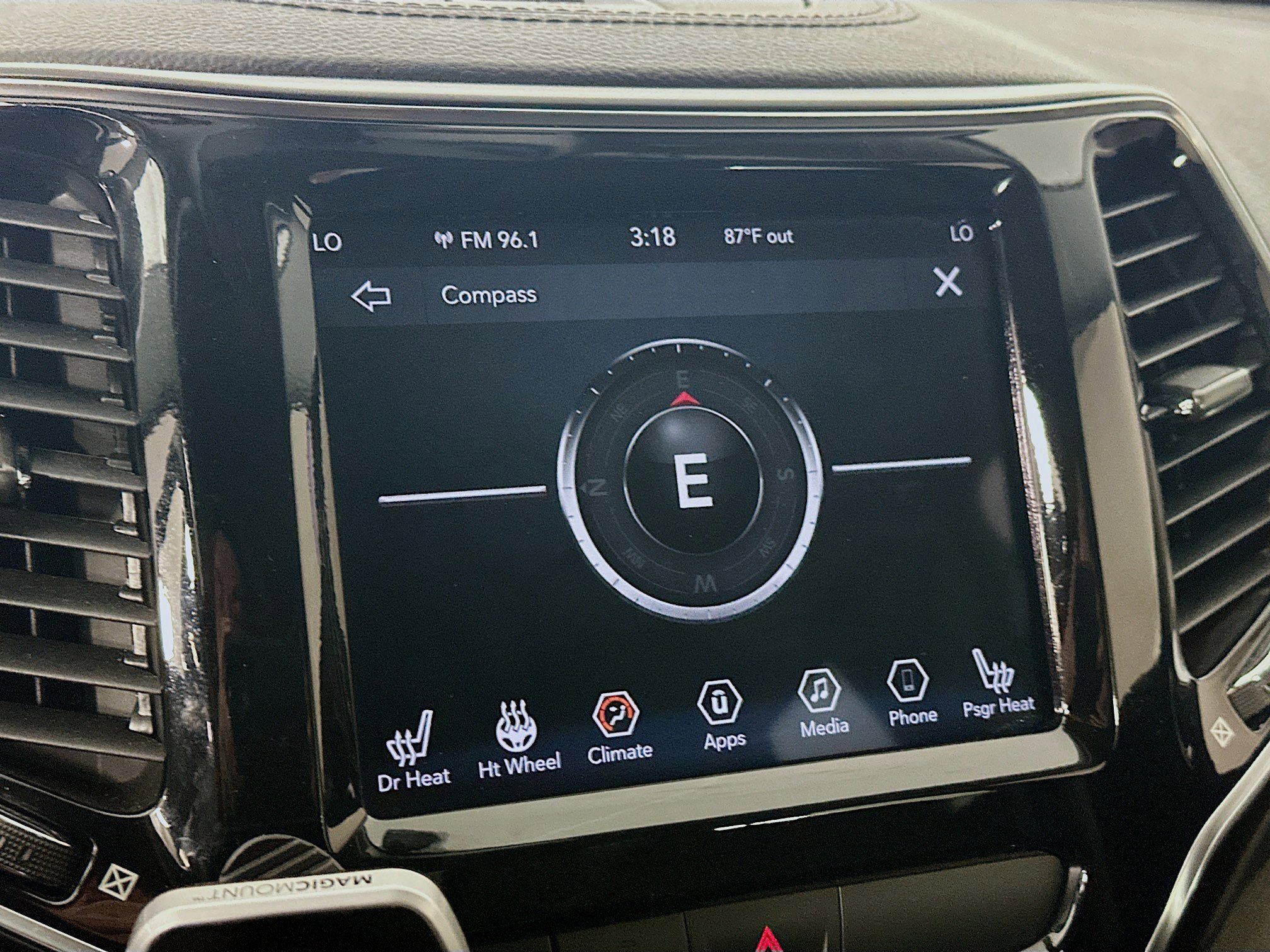 2019 Jeep Cherokee Limited photo 13