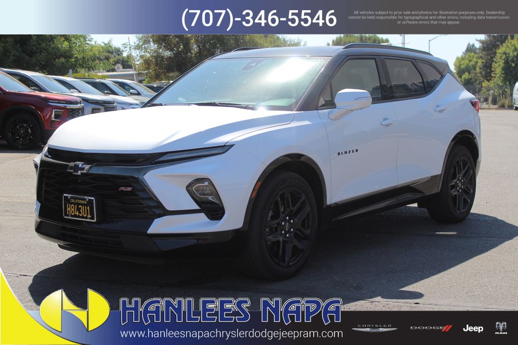 2024 Chevrolet Blazer RS photo 2