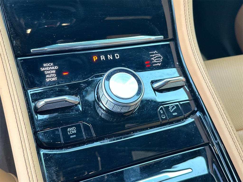 2023 Jeep Grand Cherokee L Summit photo 18