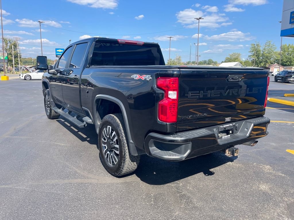 2023 Chevrolet Silverado 2500HD Custom photo 2