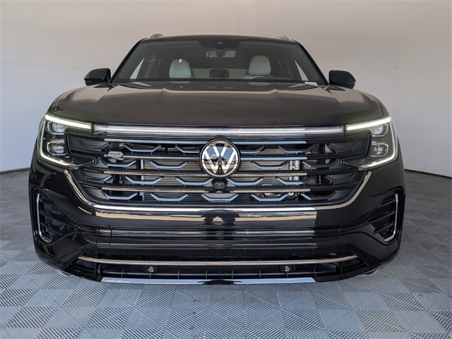 2025 Volkswagen Atlas Cross Sport SEL Premium R-Line photo 3