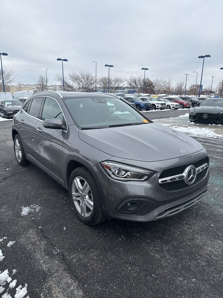 2021 Mercedes Benz GLA 250 4MATIC photo 3