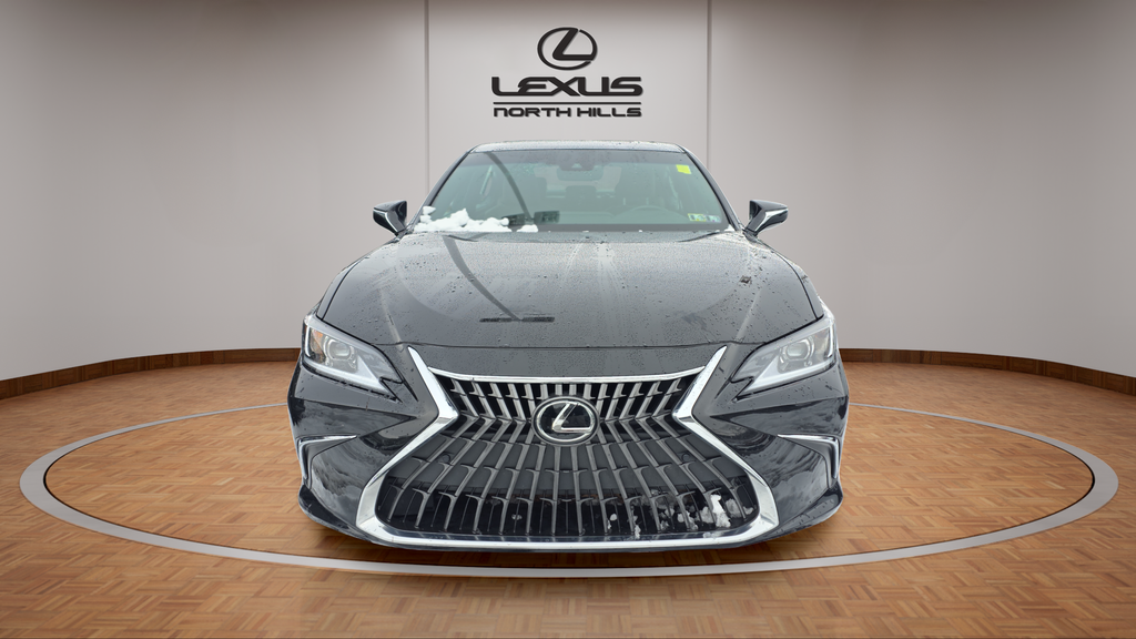 2024 Lexus ES 350's photo