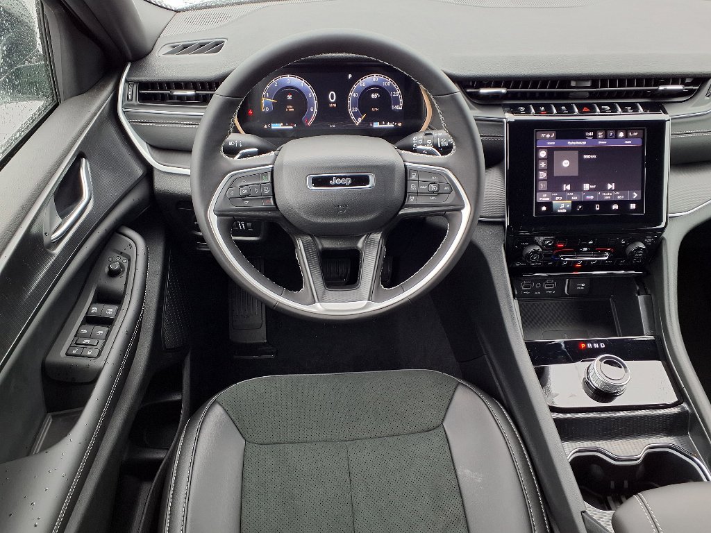 2025 Jeep Grand Cherokee Altitude X photo 5