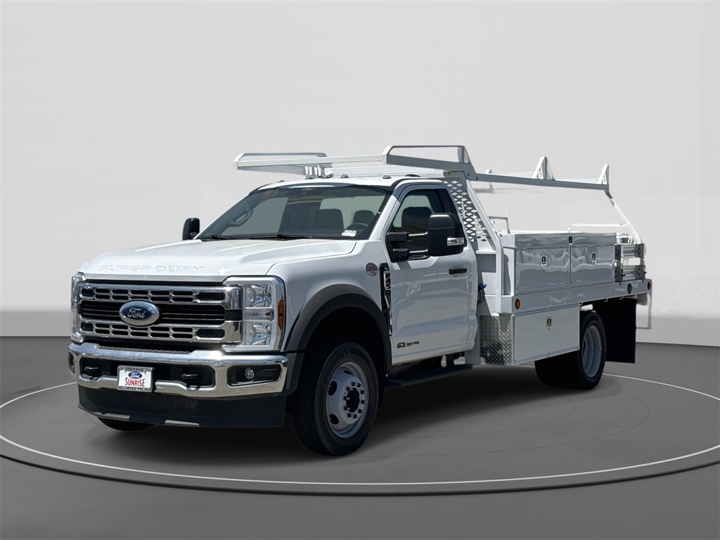 2024 Ford F-450 Super Duty Chassis Cab XL's photo