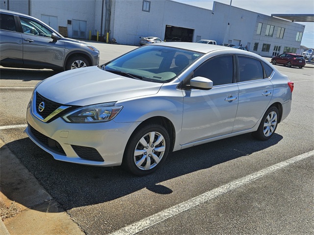 2019 Nissan Sentra S photo 3
