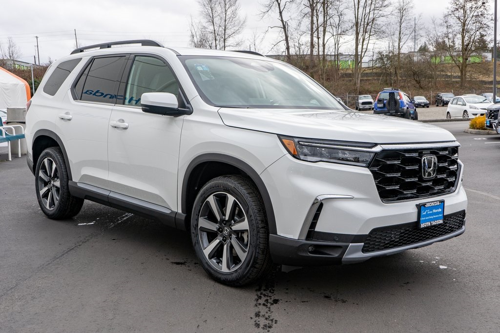 2025 Honda Pilot Touring photo 4