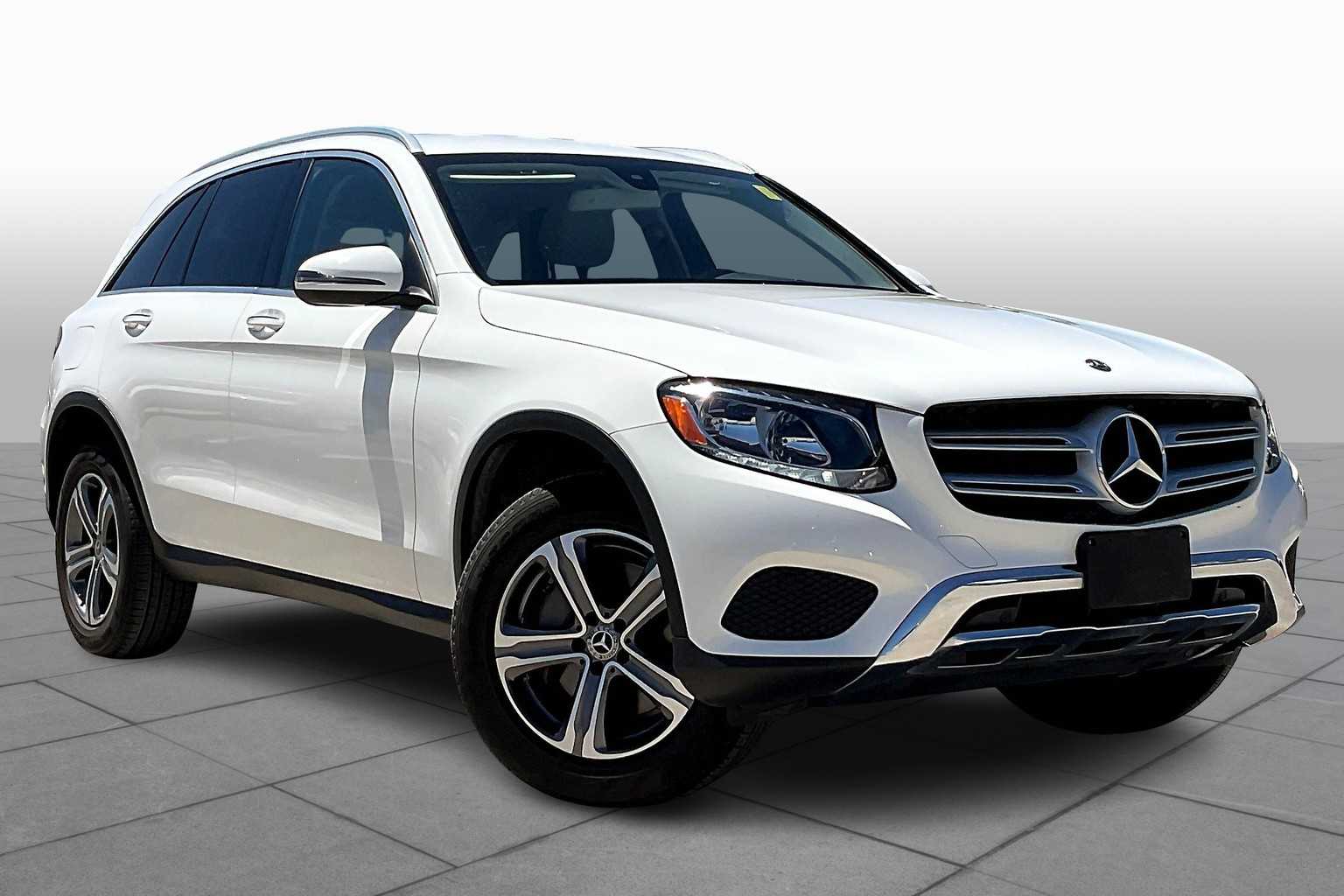 2019 Mercedes Benz GLC 300 photo 2