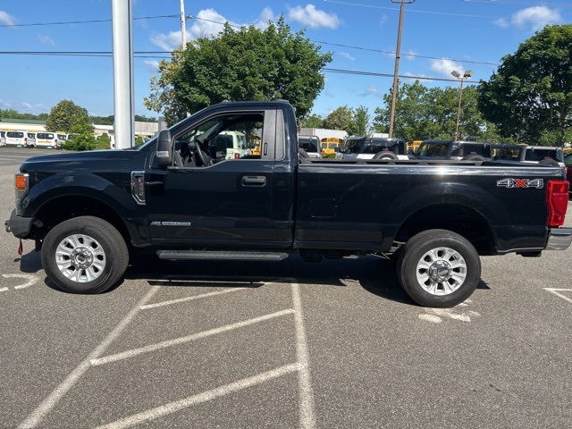 2022 Ford F-350 XLT photo 4