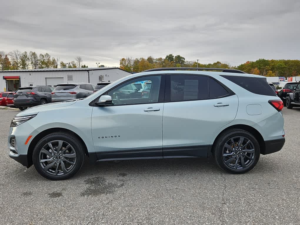 2022 Chevrolet Equinox RS photo 3